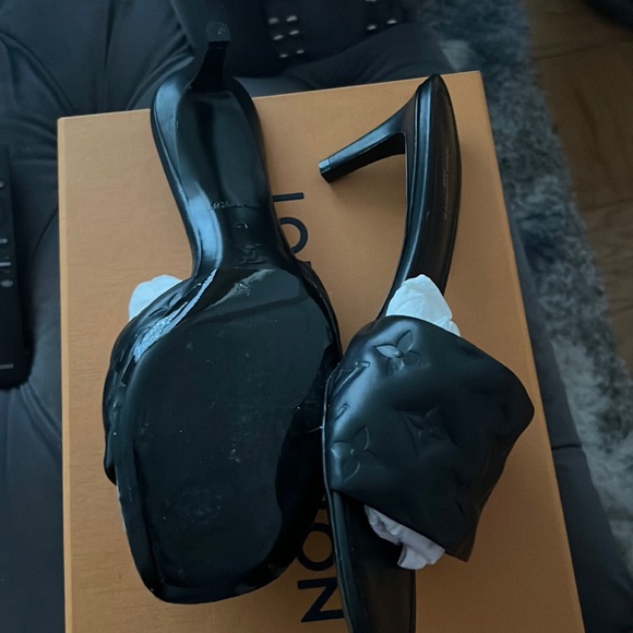 LOUIS VUITTON REVIVAL MULE - Picture 6 of 10